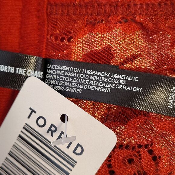 Torrid Biking Red Gold Lurex Garter Plussize 1X | 2X (14- 20) NWT - Picture 12 of 16